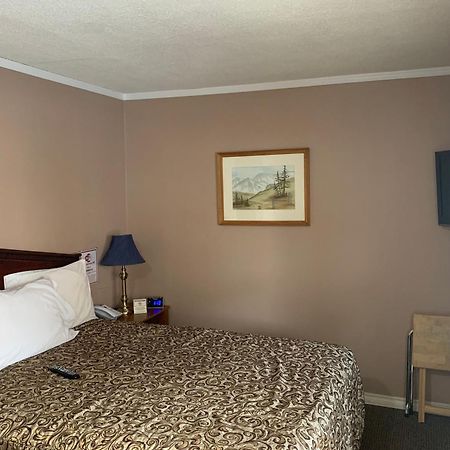 Lucien Motel 惠特比 外观 照片
