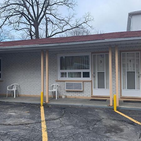 Lucien Motel 惠特比 外观 照片